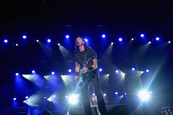 DOVER, DE - JUNE 20:  Dave Grohl of the Foo Fighters performs onstage during day 2 of the Firefly Music Festival on June 20, 2014 in Dover, Delaware.  (Photo by Michael Loccisano/Getty Images for Firefly Music Festival)